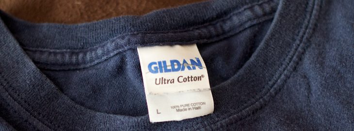 Gildan ultra cotton t-shirt label