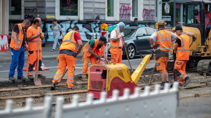 personalised hi vis workwear